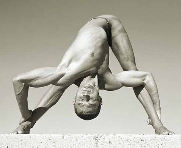 Nude ebony yoga
