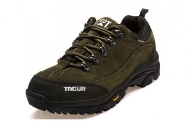 Как выбрать трекинговые кроссовки?