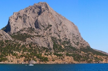 Гора Сокол