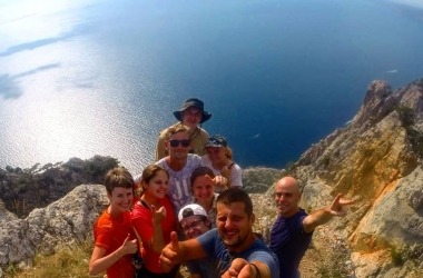 «Каждая сказка это путешествие, а каждое путешествие — немного сказка»